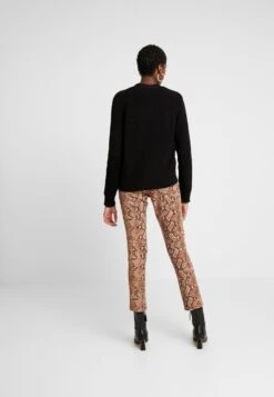 Even&Odd Strickjacke - Black 8 Even&Odd Strickjacke - Black -Even And Odd Verkaufsgeschäft 03df188f60b145269e898c48080e7c50