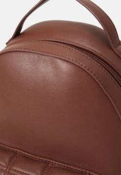 Even&Odd Tagesrucksack - Brown 10 Even&Odd Tagesrucksack - Brown -Even And Odd Verkaufsgeschäft 0f2f6431b20c4ea8b49f29e276f71846