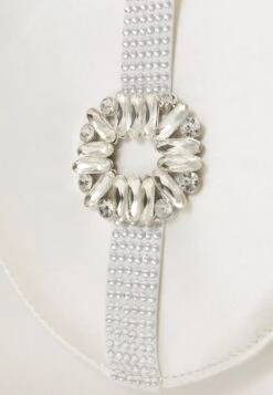 Even&Odd Clutch - Off-white 10 Even&Odd Clutch - Off-white -Even And Odd Verkaufsgeschäft 1245149f7f6f4a468867f52cea02e0a9