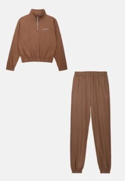 Even&Odd SET - Tracksuit - Navy 19 Even&Odd SET - Tracksuit - Navy -Even And Odd Verkaufsgeschäft 12a5476e324f4860a71abcbdfdd35030