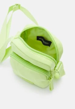 Even&Odd Umhängetasche - Green 8 Even&Odd Umhängetasche - Green -Even And Odd Verkaufsgeschäft 1b3fed52d58340aca089a86f1e1d289e