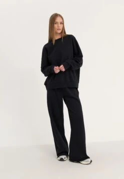 Even&Odd Tracksuit - Black