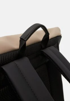 Even&Odd Tagesrucksack - 802 - Black_704 - Beige -Even And Odd Verkaufsgeschäft 3b363b9301be46ac88cdd169cf72174e