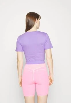 T-Shirt Basic - Lilac 8 T-Shirt Basic - Lilac -Even And Odd Verkaufsgeschäft 3b9ad2f83c6e43babafcdebc4ebdd29f