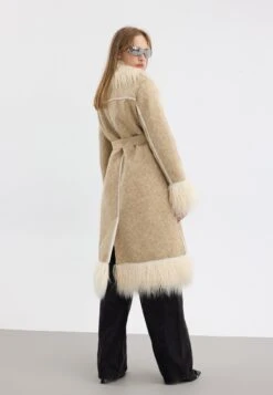 Even&Odd Classic Coat - Beige -Even And Odd Verkaufsgeschäft 456b7ee1325b4579b3ae4a3382cff47a