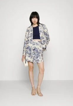 Even&Odd Clutch - White 11 Even&Odd Clutch - White -Even And Odd Verkaufsgeschäft 4c30fa892f6246c1b52cf66b344e7921