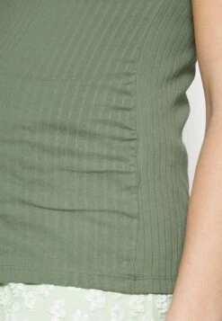 Top - Light Green 10 Top - Light Green -Even And Odd Verkaufsgeschäft 4d9ddbb66fd546b7b91f4542b6c9803f