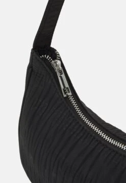 Even&Odd SHOULDER BAG - Handtasche - Black -Even And Odd Verkaufsgeschäft 51ed0ce53f914a6b88b54525f986c627
