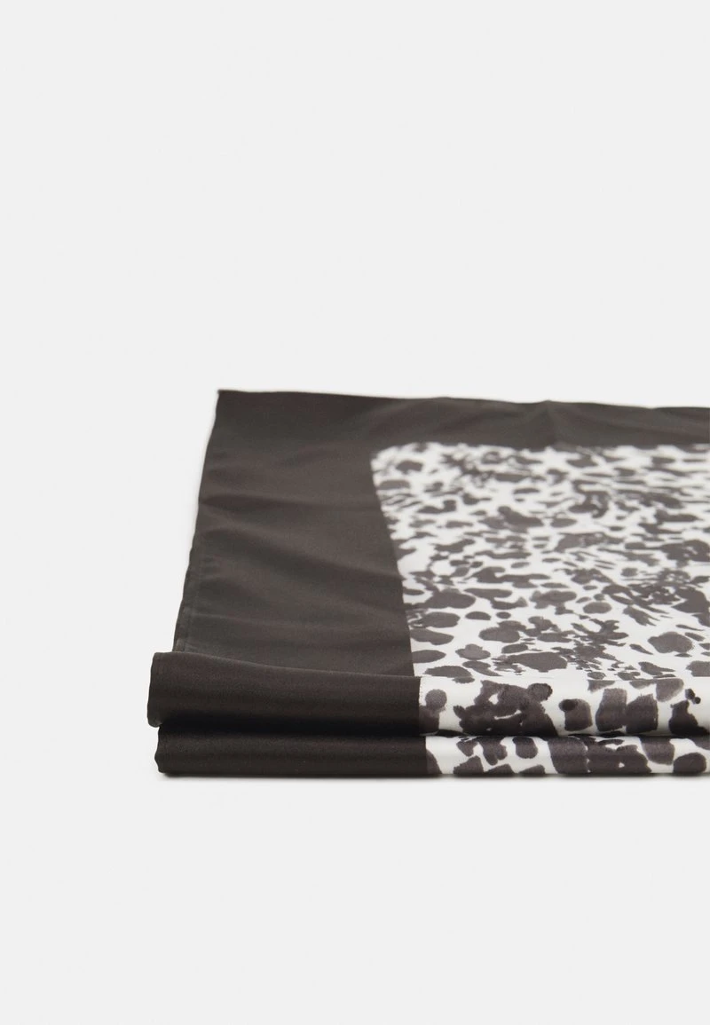 Even&Odd Tuch - Black 2 Even&Odd Tuch - Black – Bild 2