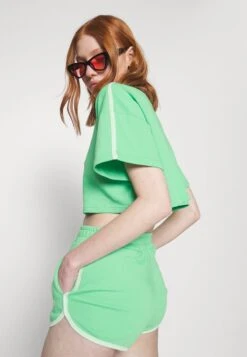 Even&Odd Trainingsanzug - Green/white -Even And Odd Verkaufsgeschäft 5f1f696b78a74747bcf9d8390c96f8f5