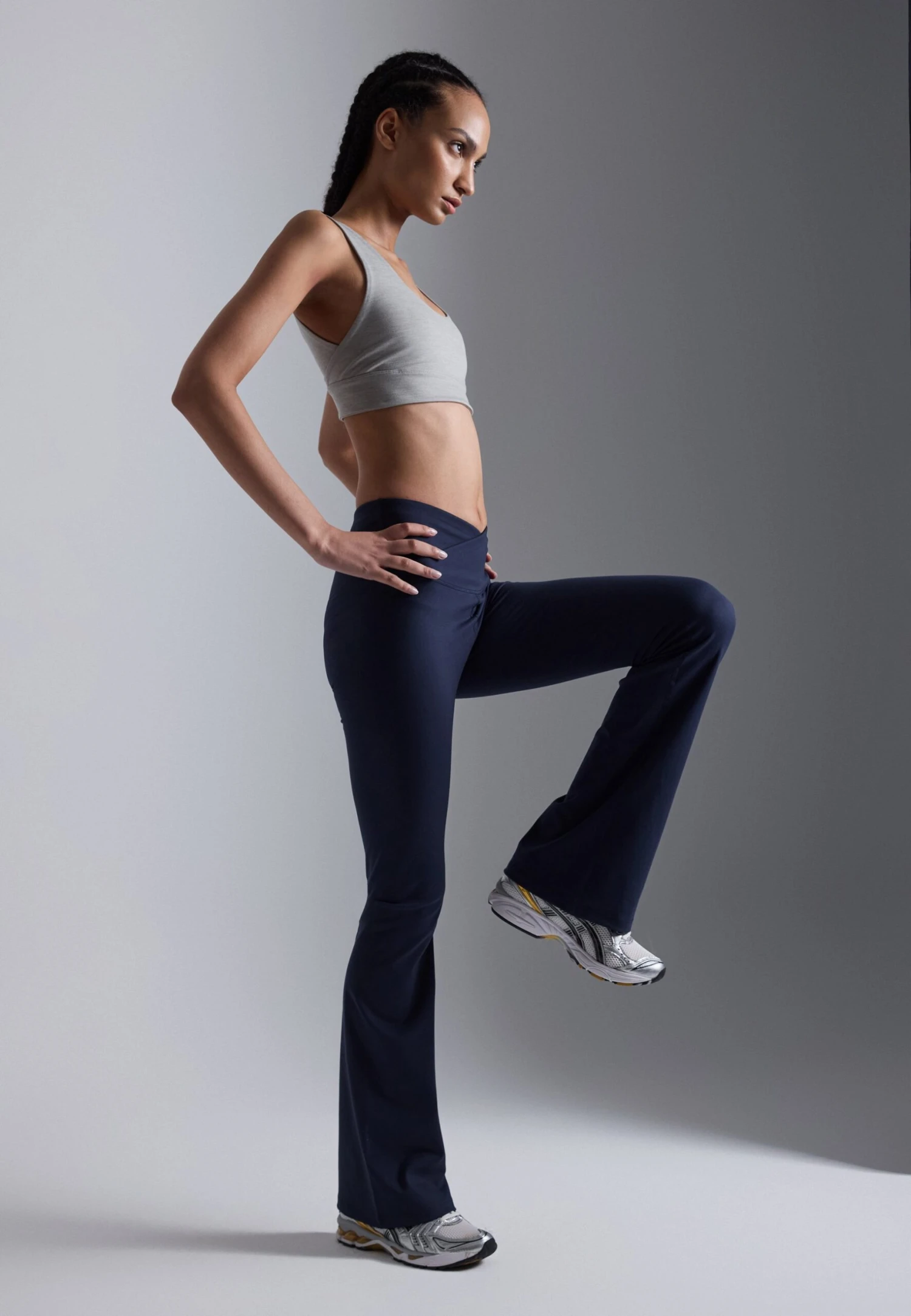 FLARED MID RISE LEGGINGS WITH OVERLAP V-WAISTBAND - Leggings - Dark Blue 2 FLARED MID RISE LEGGINGS WITH OVERLAP V-WAISTBAND - Leggings - Dark Blue – Bild 2