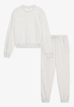 Even&Odd SET - Tracksuit Bottoms - Mottled Brown 18 Even&Odd SET - Tracksuit Bottoms - Mottled Brown -Even And Odd Verkaufsgeschäft 6d0c173de8724cdd8cccafedc4b92058