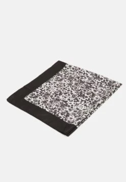 Even&Odd Tuch - Black 9 Even&Odd Tuch - Black -Even And Odd Verkaufsgeschäft 7cdc14ac165449ddb14aae47dfadaaa0 1