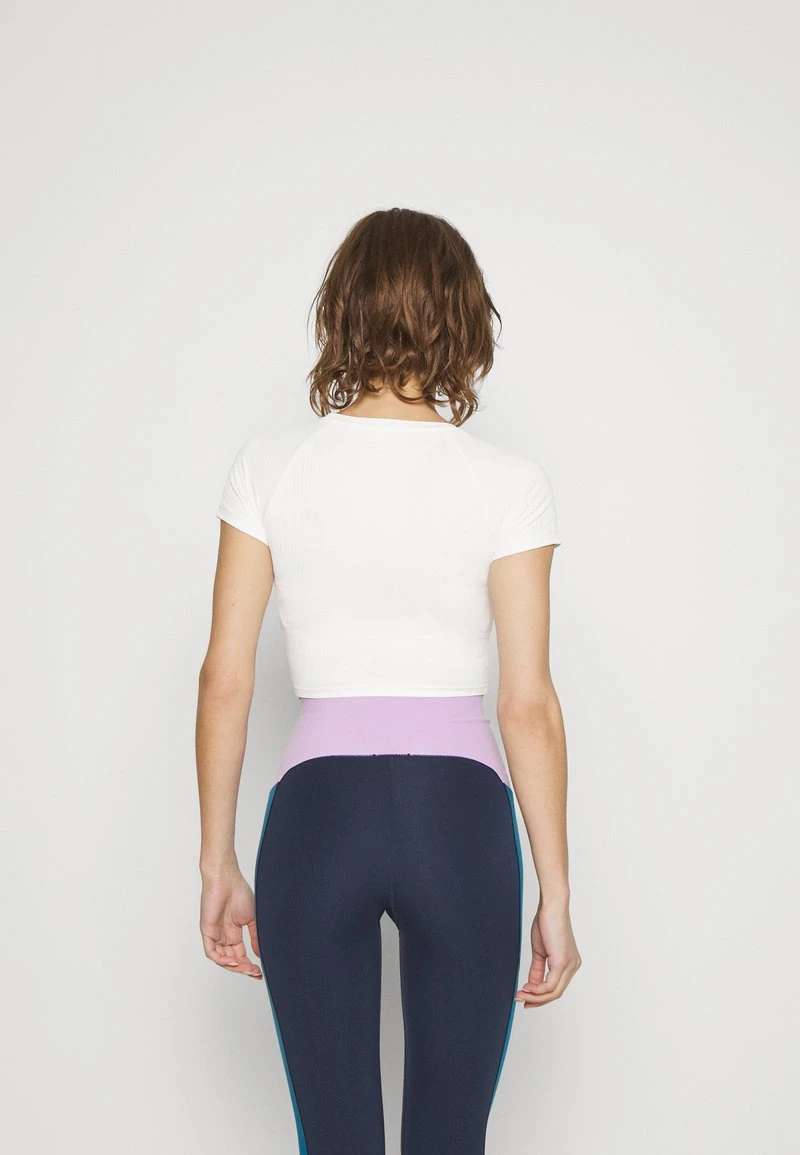 T-Shirt Basic - Cloud Dancer 3 T-Shirt Basic - Cloud Dancer – Bild 3