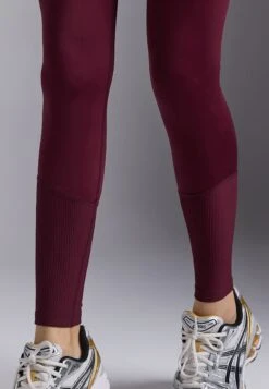 QUICK DRY FULL LENGTH HIGH RISE LEGGING - Leggings - Bordeaux 11 QUICK DRY FULL LENGTH HIGH RISE LEGGING - Leggings - Bordeaux -Even And Odd Verkaufsgeschäft 805e853c73f646c7acb6b6dbabdcb318