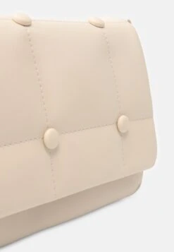 Even&Odd Umhängetasche - 001 - White 9 Even&Odd Umhängetasche - 001 - White -Even And Odd Verkaufsgeschäft 87d5b2a2285e425cad859c9dc078e75f