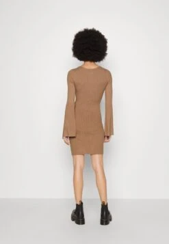 Even&Odd KNIT LOOSE FIT FLARED SLEEVES DRESS - Strickkleid - Camel 8 Even&Odd KNIT LOOSE FIT FLARED SLEEVES DRESS - Strickkleid - Camel -Even And Odd Verkaufsgeschäft a23ed7db08e747158081f9e23ee8b51d
