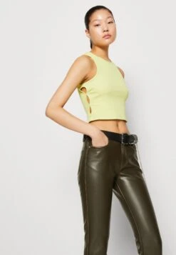 Even&Odd Top - Green 9 Even&Odd Top - Green -Even And Odd Verkaufsgeschäft c2047ad211494bddb28233300d20d3b9