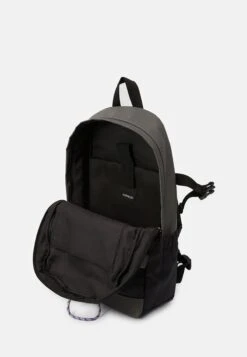 Even&Odd Tagesrucksack - 802 - Black_402 - Pink -Even And Odd Verkaufsgeschäft c351ffda81d04c39b8c458aa7bdc0646