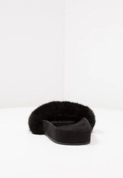 Even&Odd Hausschuh - Black 11 Even&Odd Hausschuh - Black -Even And Odd Verkaufsgeschäft c4cc6a676c354fd6bc1270ab07460085