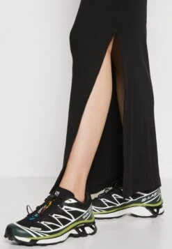 Even&Odd Maxikleid - Black 11 Even&Odd Maxikleid - Black -Even And Odd Verkaufsgeschäft d36158839c784f4cbfc428ed5775ef9e