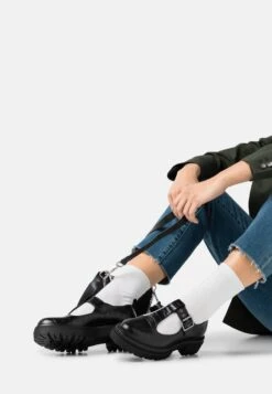 Even&Odd Slipper - Black