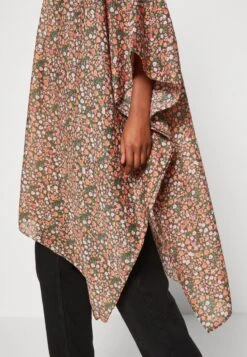 Even&Odd Leichte Jacke - Red -Even And Odd Verkaufsgeschäft d4a1df55eb0d4c89b0f91c2e39074a50