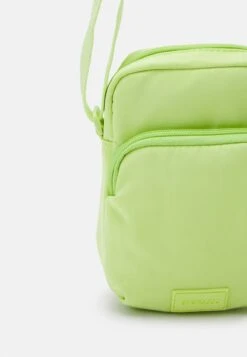 Even&Odd Umhängetasche - Green 9 Even&Odd Umhängetasche - Green -Even And Odd Verkaufsgeschäft d87d342ab3b6487cb3cb60982b62e80f