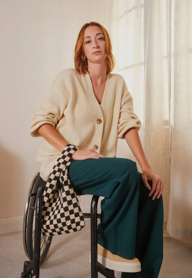 Even&Odd Strickjacke - Beige 1 Even&Odd Strickjacke - Beige