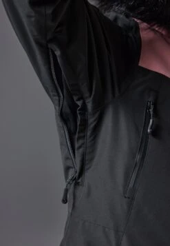 SKI JACKET WITH DETACHABLE FUR HOOD - Ski Jacket - Black/light Pink -Even And Odd Verkaufsgeschäft e0f6dca834a64591baaaf07b52759035